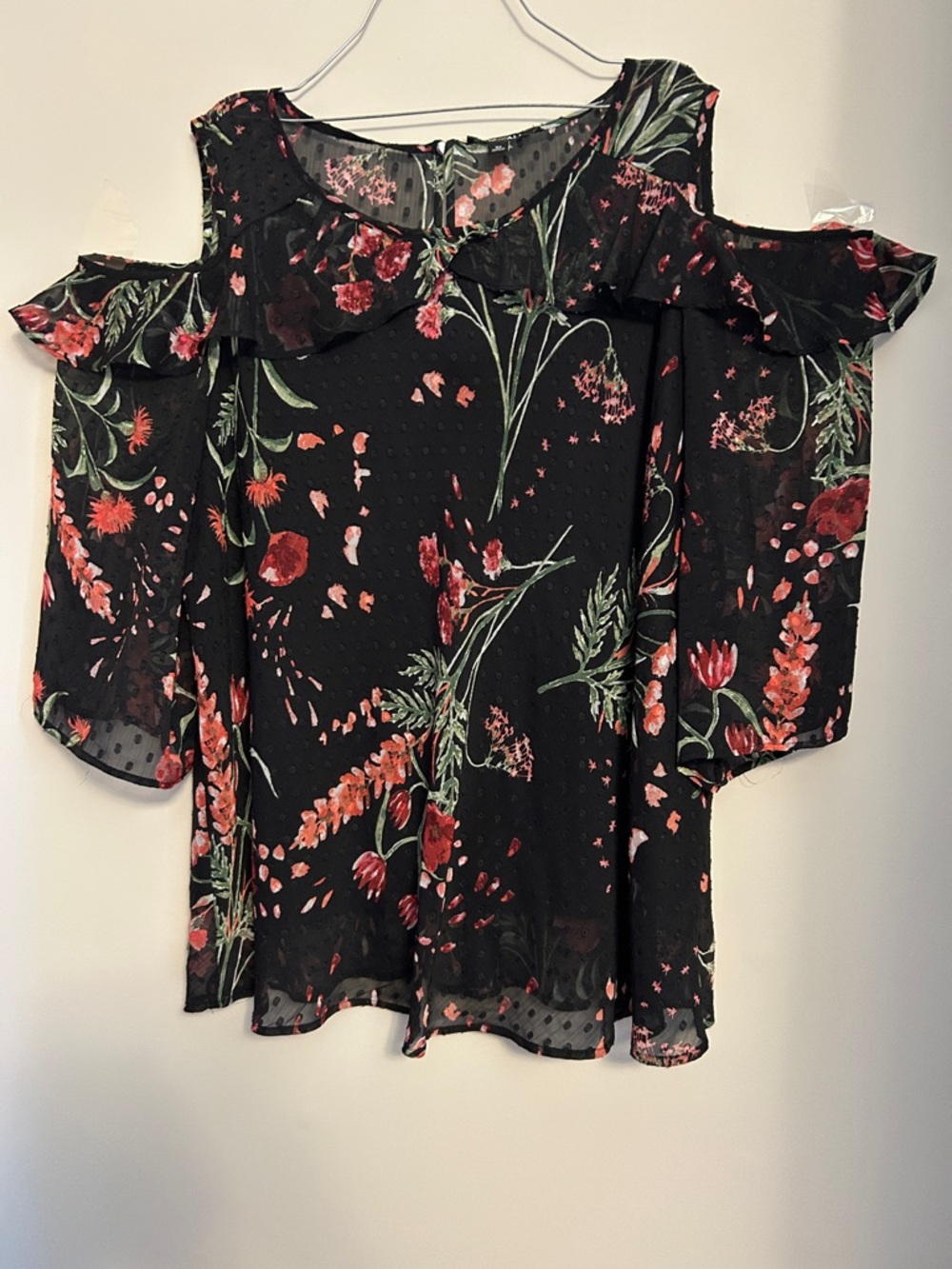 Roz & Ali Cold-Shoulder Floral Blouse